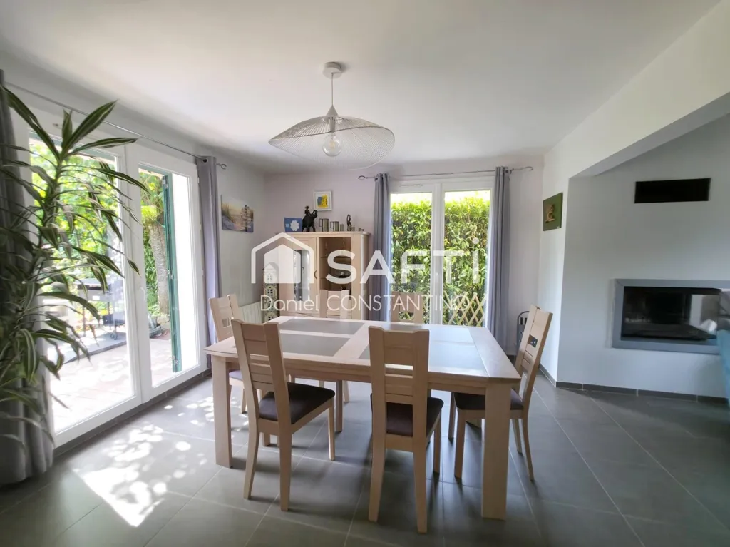 Sala da pranzo - Detached House with Garden in Ris-Orangis