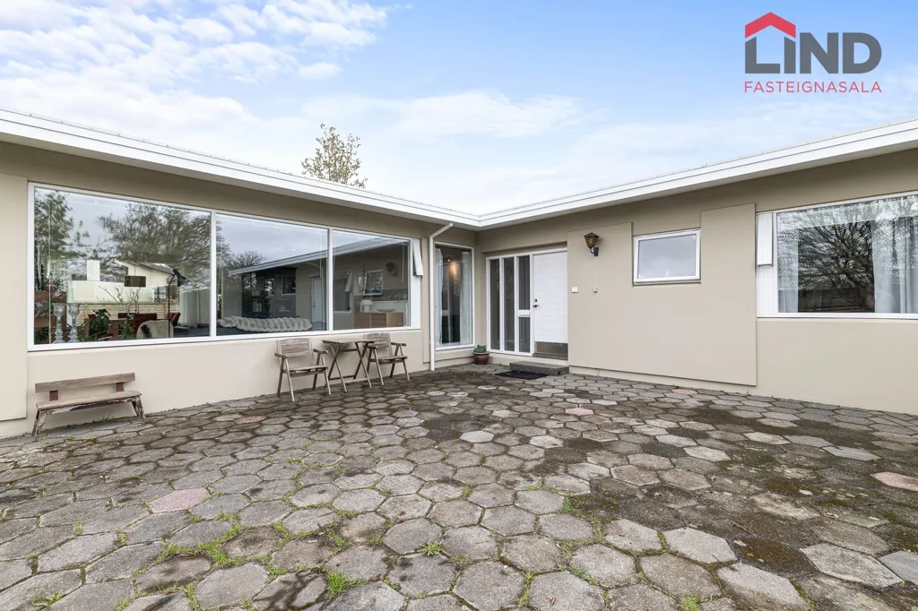Terrasse - Single-Floor House with Garden in Garðabær
