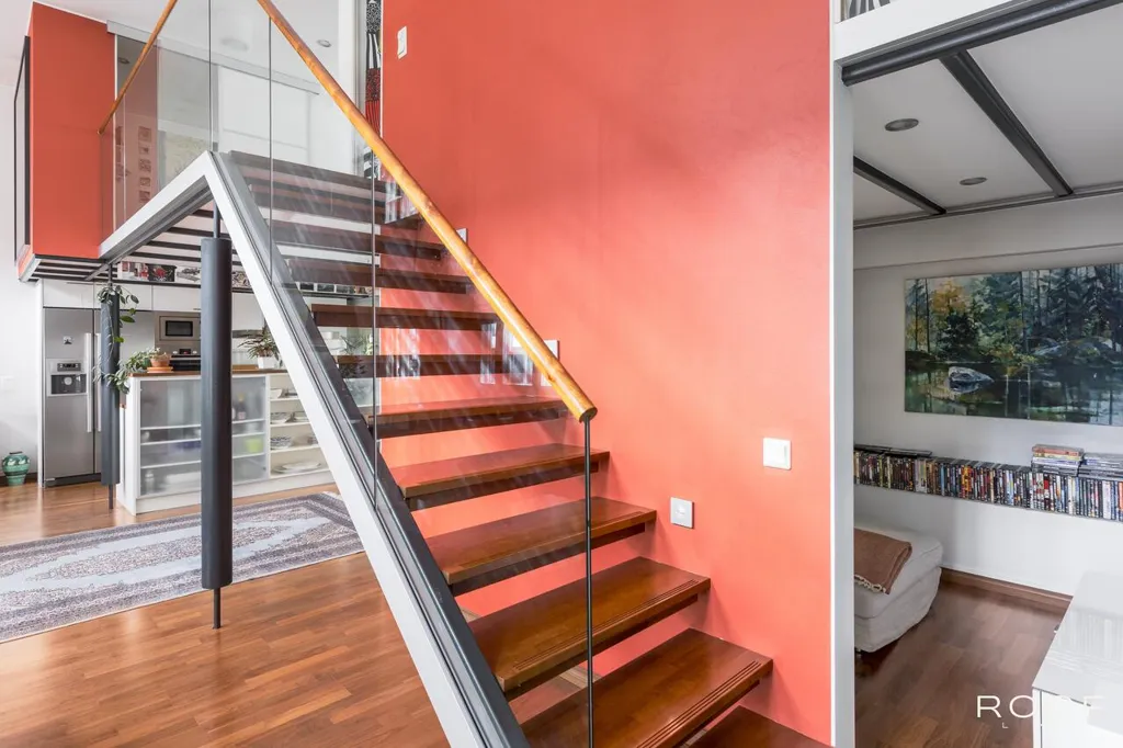 Toad - Architect-Designed Loft with Sauna in Töölö