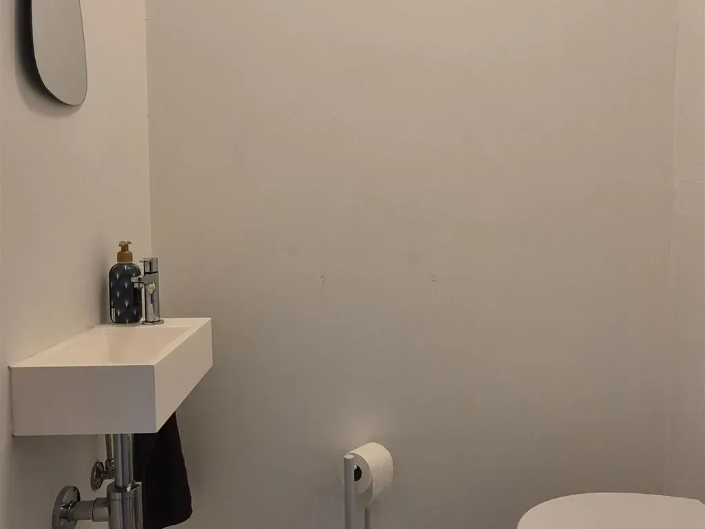 Salles de bain - Nouvelle Construction Moderne avec Terrasse à Lokeren