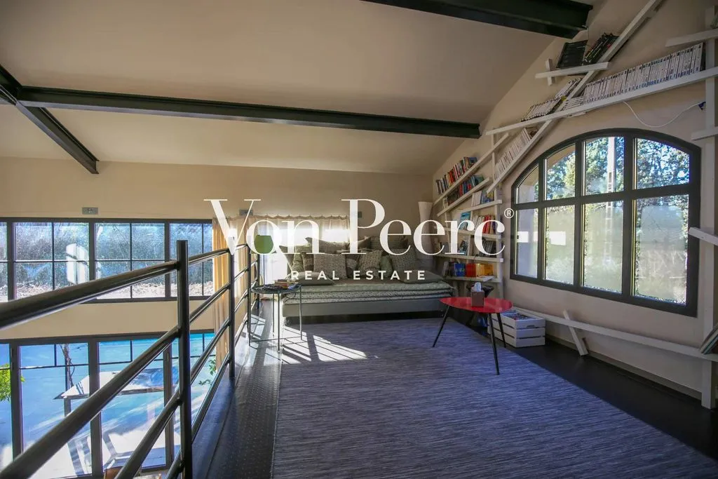 Séjour - Maison Contemporaine avec Jardin et Piscine à Saint-Rémy-de-Provence