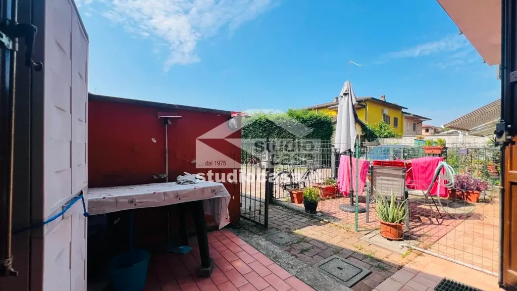 Terrazza - Ground Floor Bilocale with Garden in Offanengo