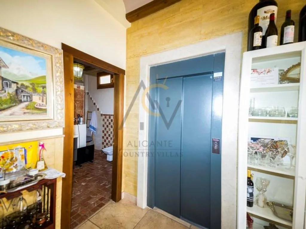 Esik - Luxury House with Pool in Pinoso
