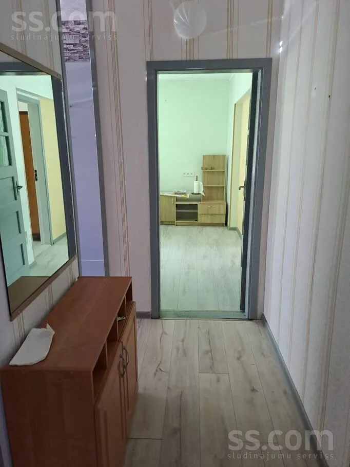 Entrée - Modernised Flat with Storage Shed in Alsviķi