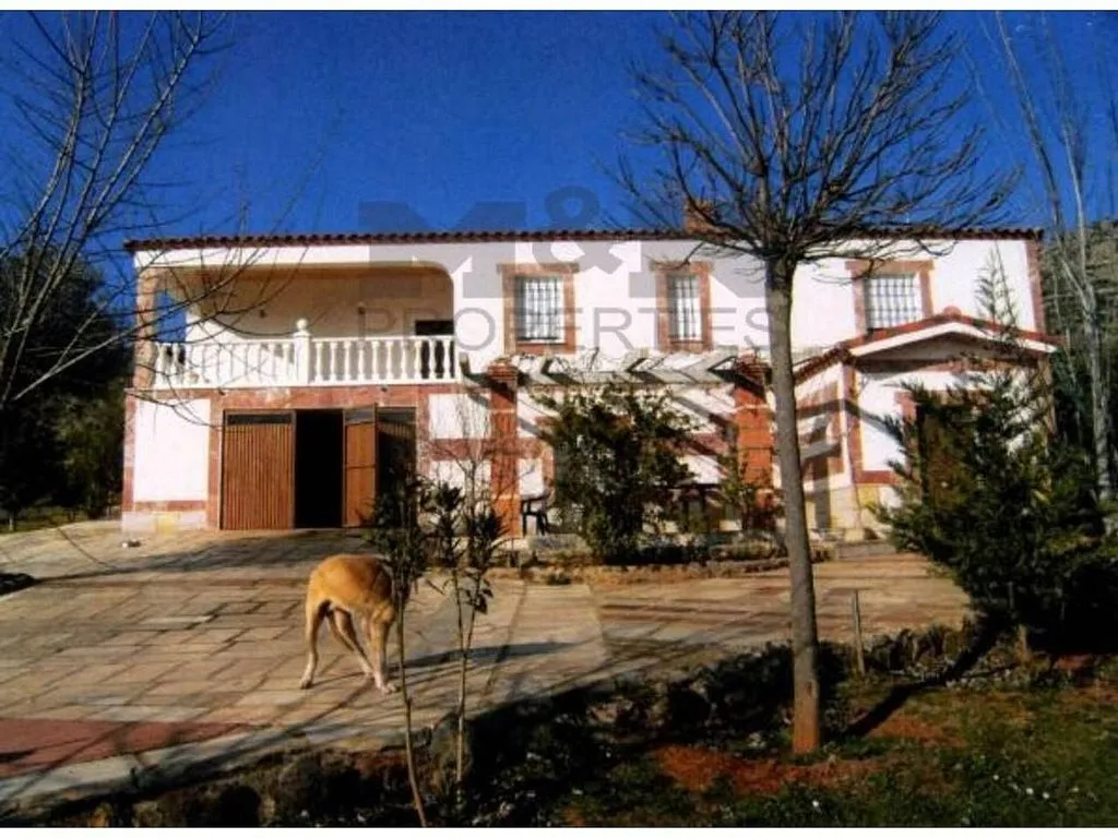 Välivaade - Rural Cortijo with Pool near Alange