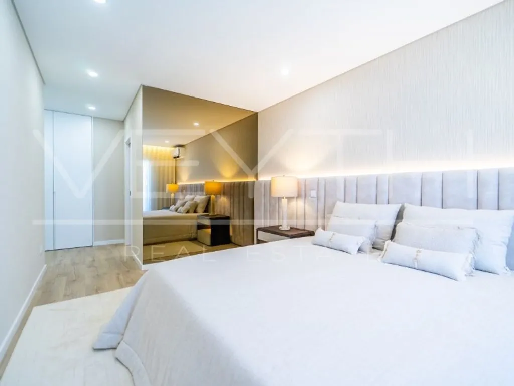 Magamistoad - Luxury Duplex Flat with Terrace in Portas da Cidade