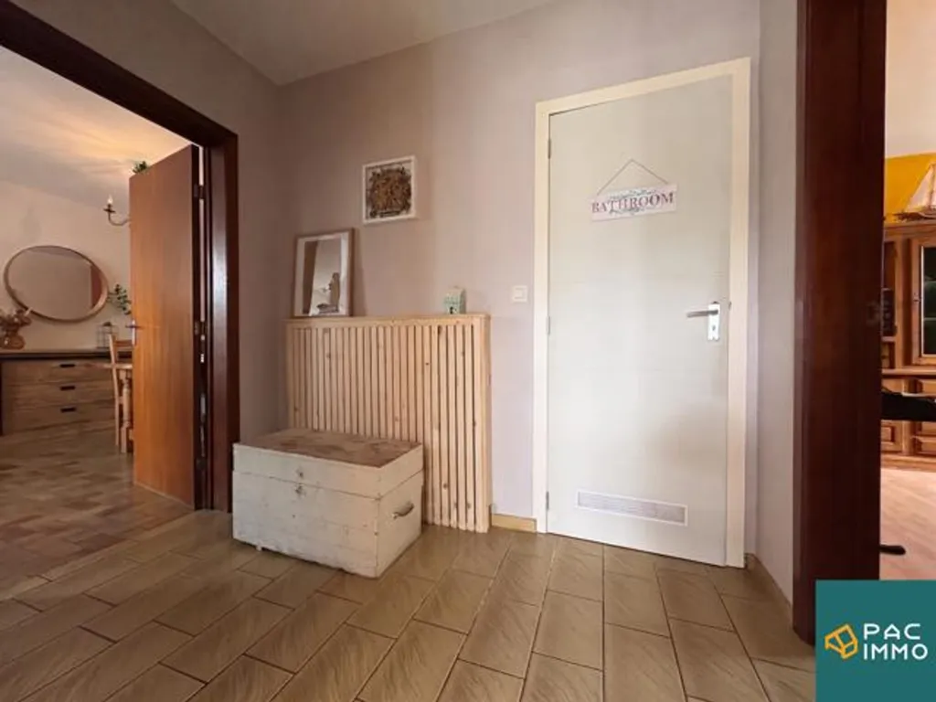 Entrée - Appartement avec Terrasse et Jardin en Résidence Semi-Détachée