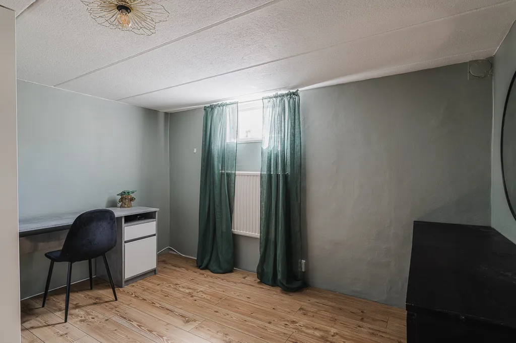 Kabinet - 1-Storey Villa with Central Location