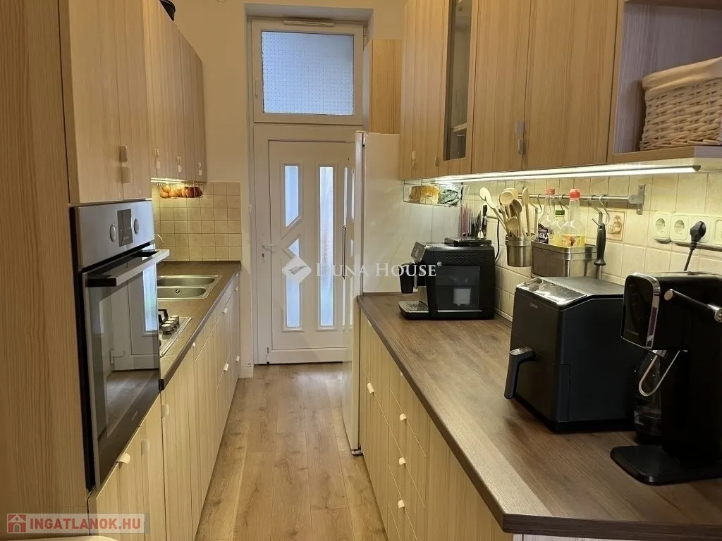 Köök - Apartment with Gallery near Orczy Park, Budapest