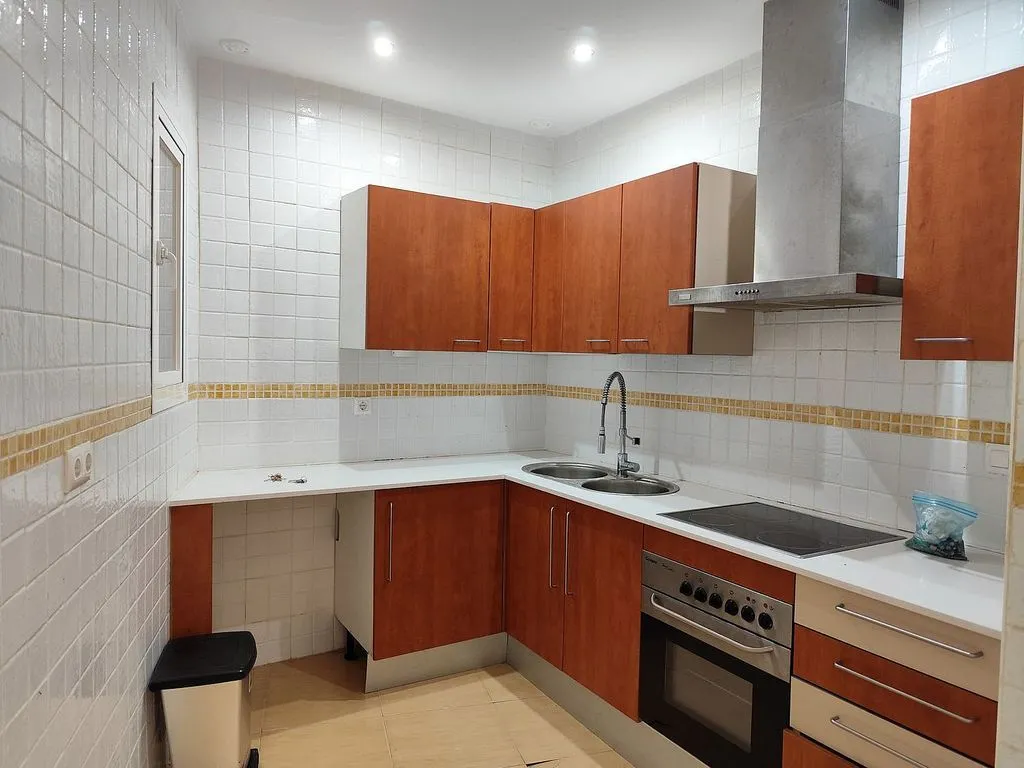 Cucina - 3-Bedroom Flat with Balcony in Historic Centre