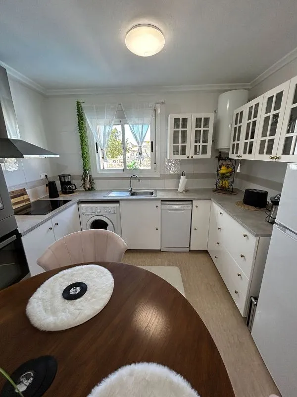 Kitchen - 2-Bedroom House with Pool in Avileses