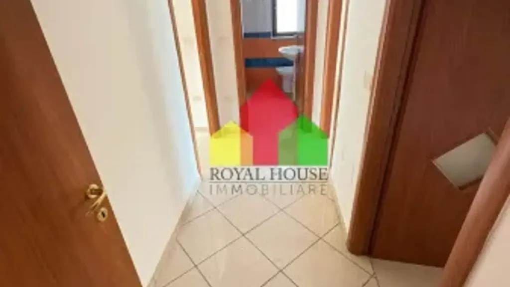 Entrée - 3-Bedroom Apartment with Balcony in Giugliano