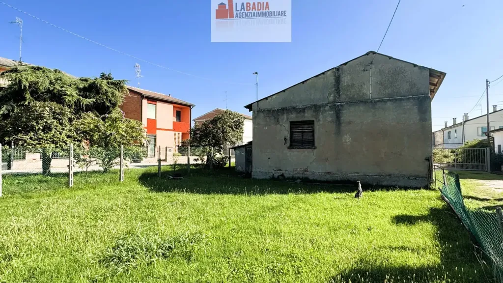 Aed - Rustic House with Garden in Trecenta
