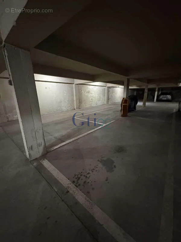 garage