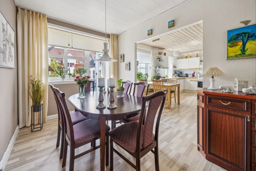 Söögituba - Mixed-Use Property with Garden in Brønderslev