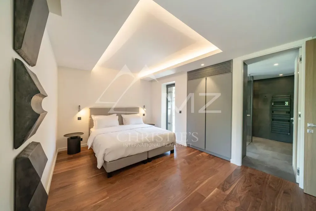 Bedrooms - Contemporary Villa with Pool in Cannes