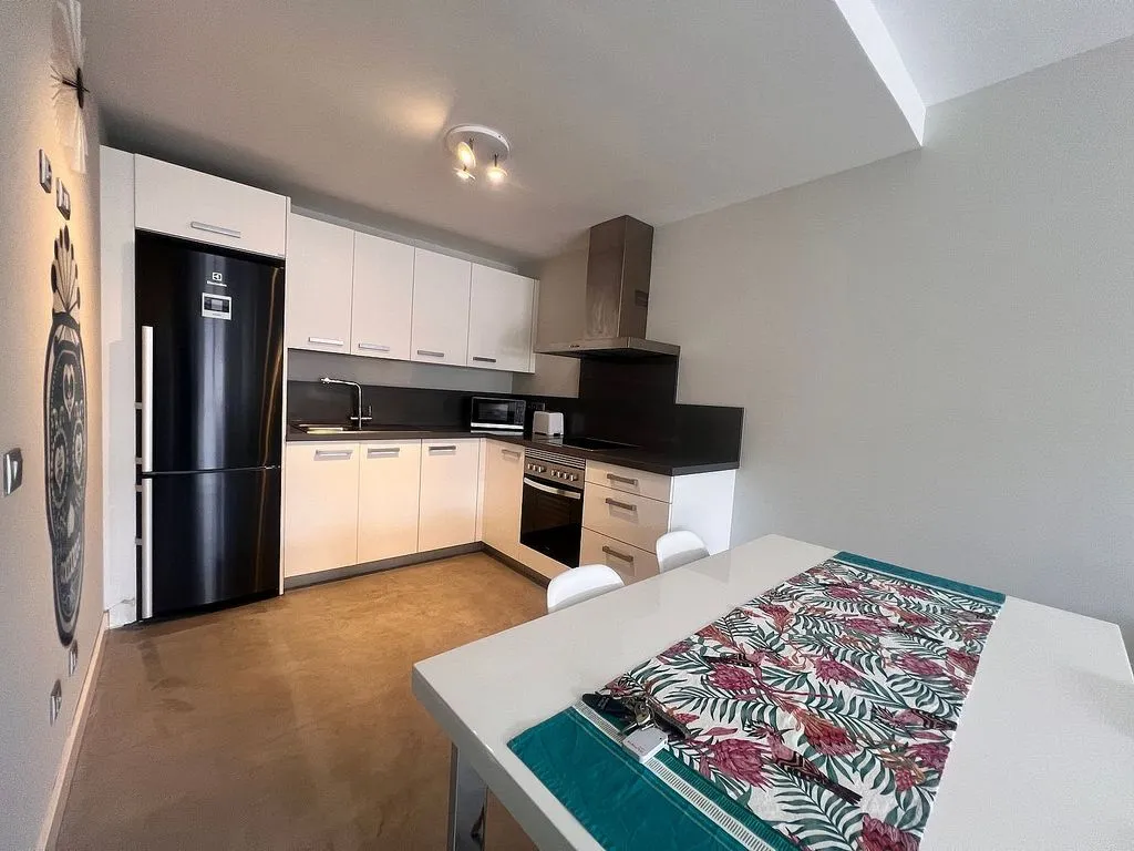 Kitchen - Apartment with Pool in Calle Camelia