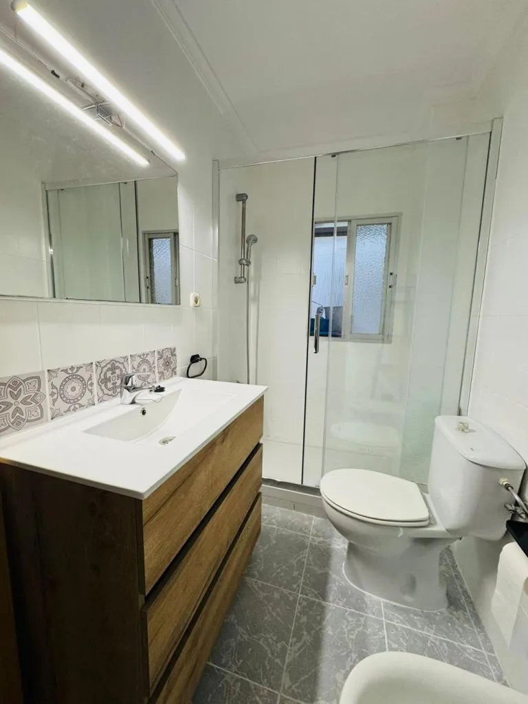 Bagni - Furnished Flat with Balcony in Granada