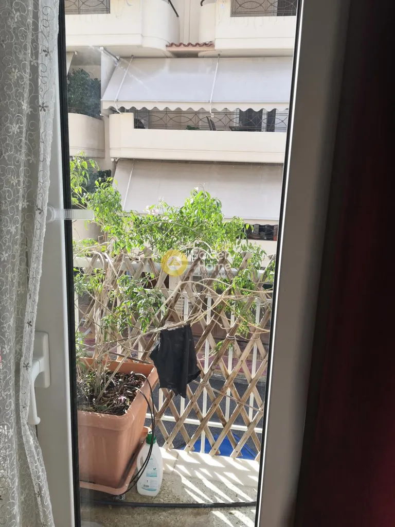 Balcon - 6-Unit Building with Garden in Central Vironas