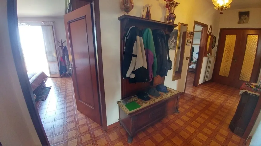 Entrée - Apartment with Private Garden in Zocca