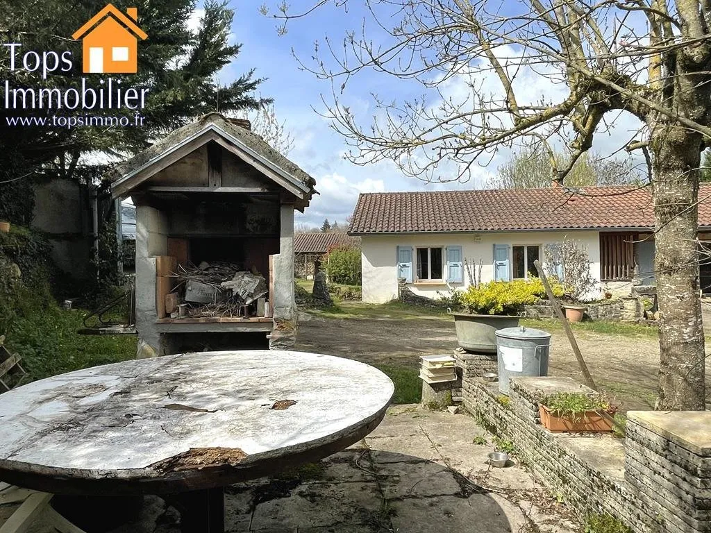 Terrasse - Maison de Campagne avec Terrain à Savignac
