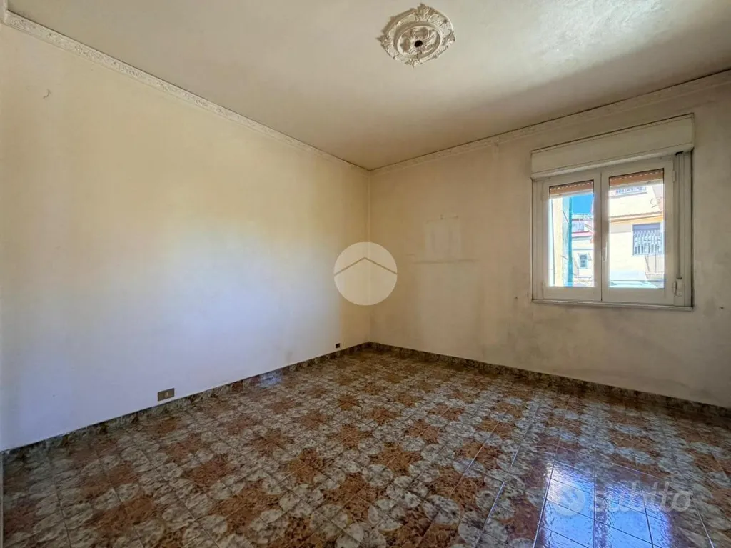 Pièces - 4-Room Apartment with Balcony in Palermo