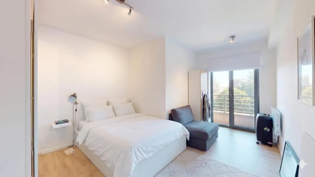 Magamistoad - Bright Apartment with Terrace in Schaerbeek