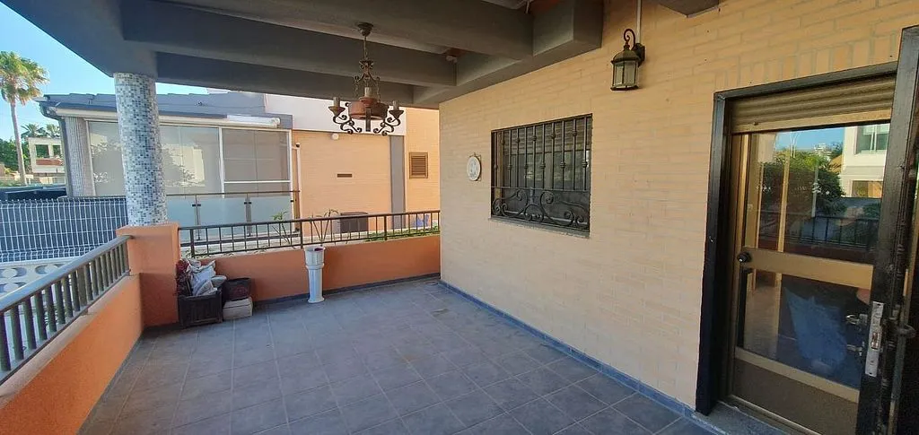 Terrasse - Pareded Chalet with Garden in Gandia