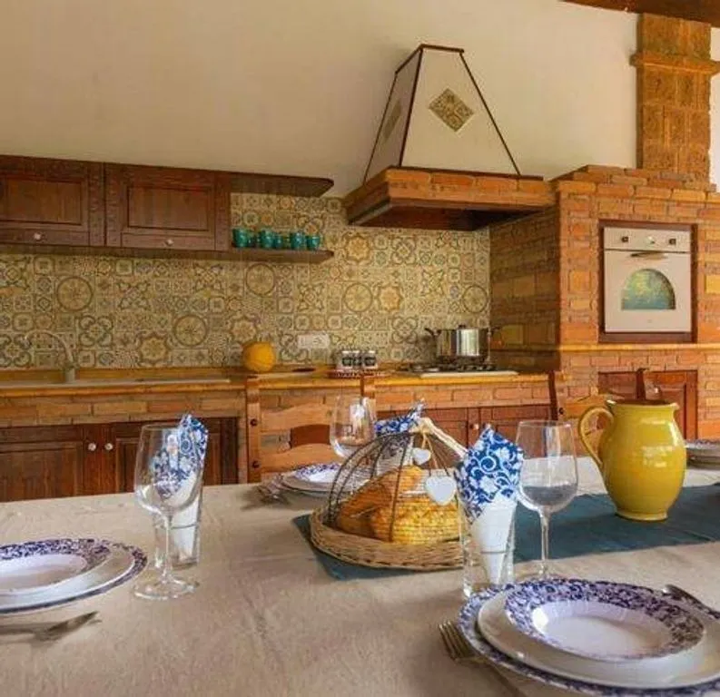 Salle à manger - Luxury Villa with Pool in Campofelice di Roccella