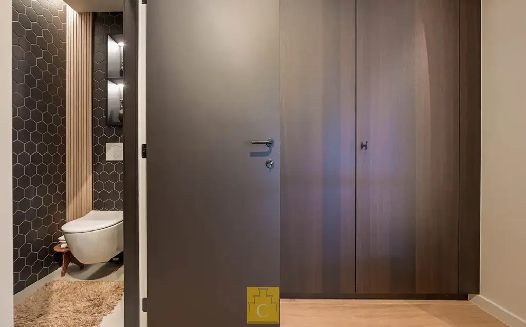 Vannitoad - High-End Apartment with Private Garden in Bruges