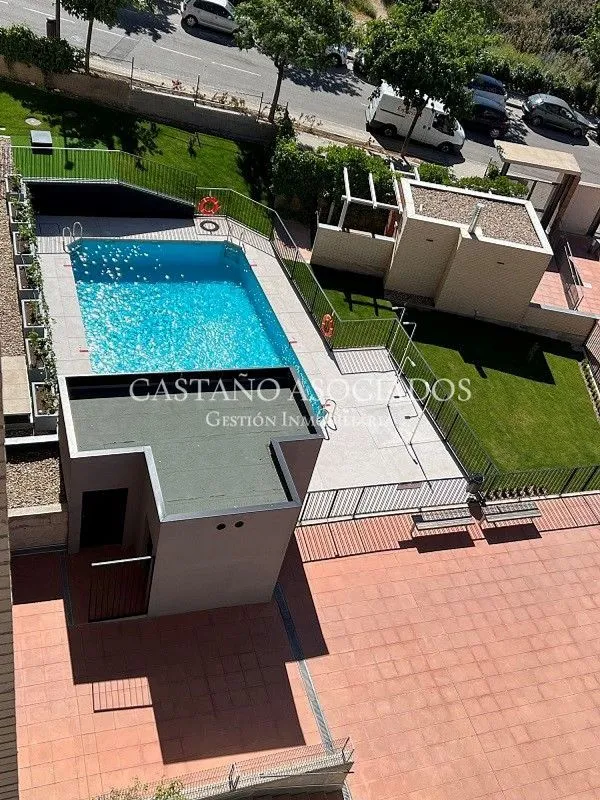 Õhuvaade - Apartment with Pool in Nuevo Tres Cantos