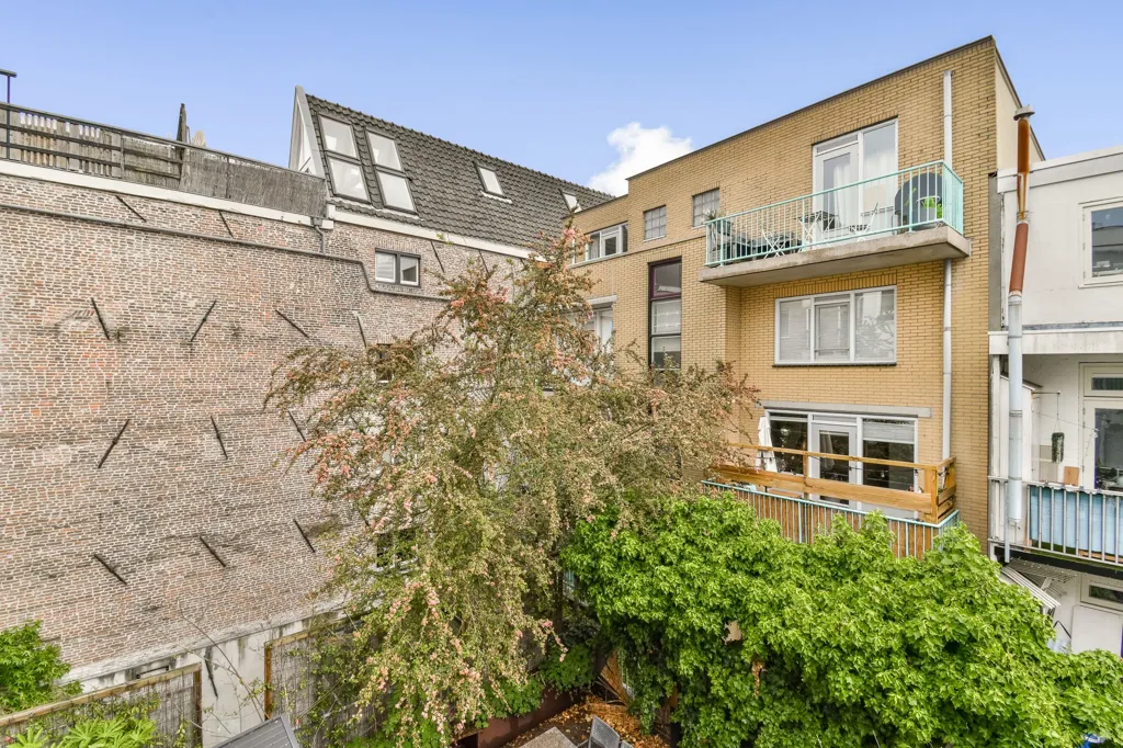 Aed - Charming Apartment with Balcony in Amsterdam