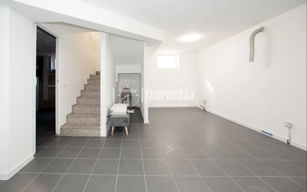 Soggiorno - Renovated Villa with Garden in Vigevano