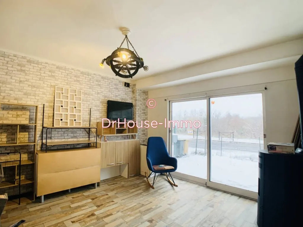 Elutuba - 7-Piece House with Studio Near Amilly