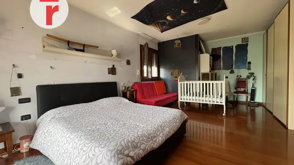 Maison 5 pièces à IT