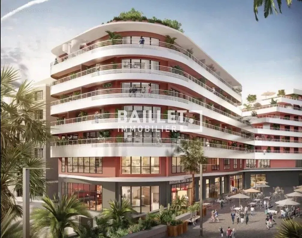 Commercial Space with Tram Access in Nice