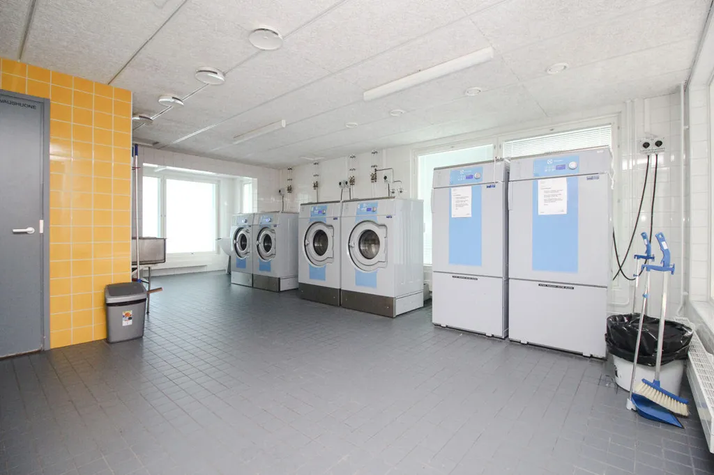Pesuköök - One-Bedroom Flat with Balcony in Tikkurila