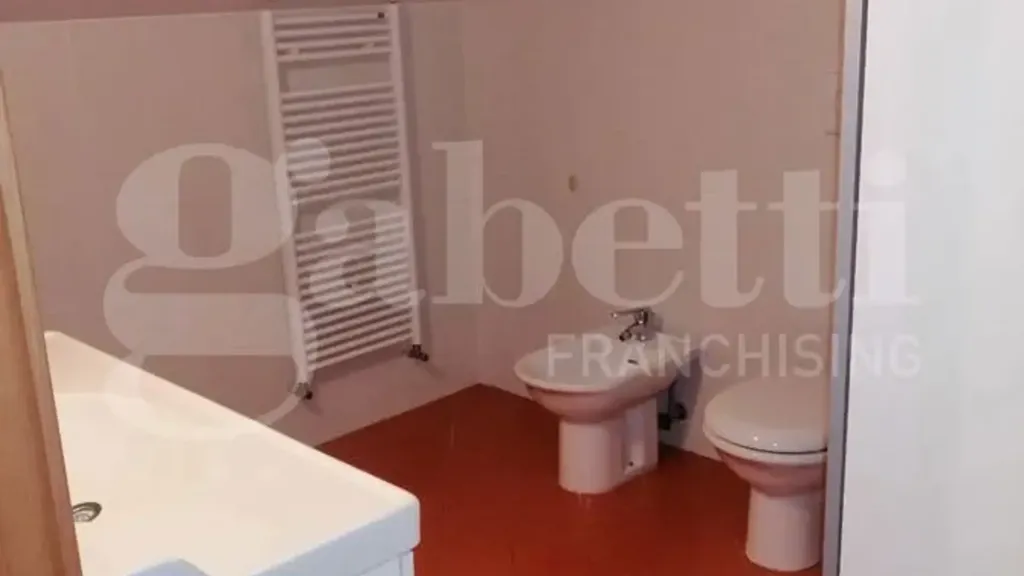 Vannitoad - Mansard Apartment with Balcony in Avellino