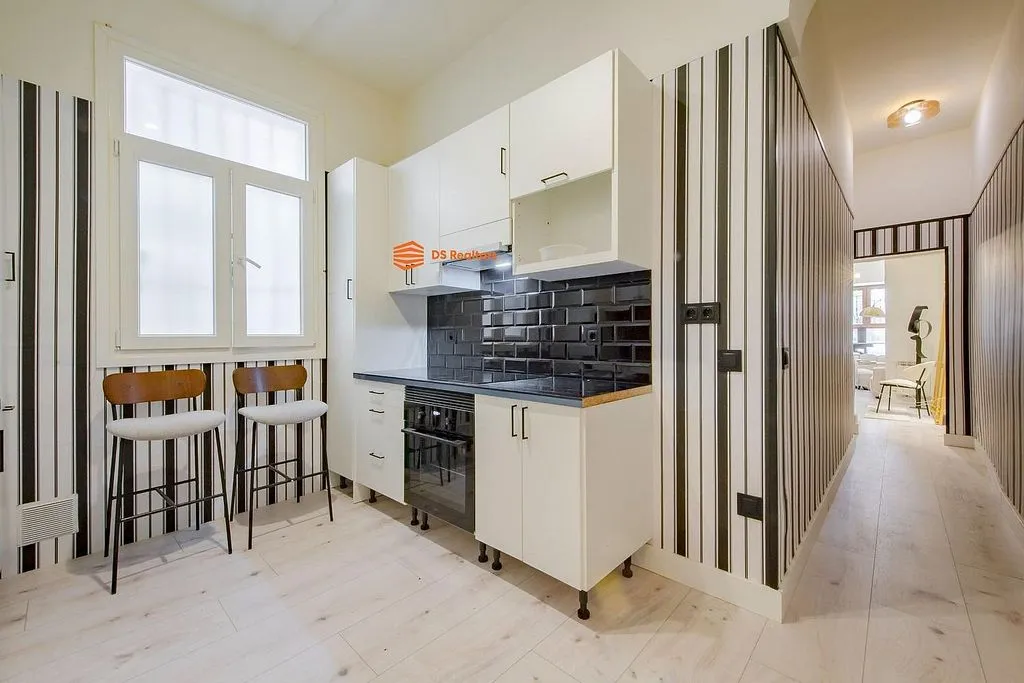 Cuisine - Luxury Apartment with Rustic Elegance in Madrid