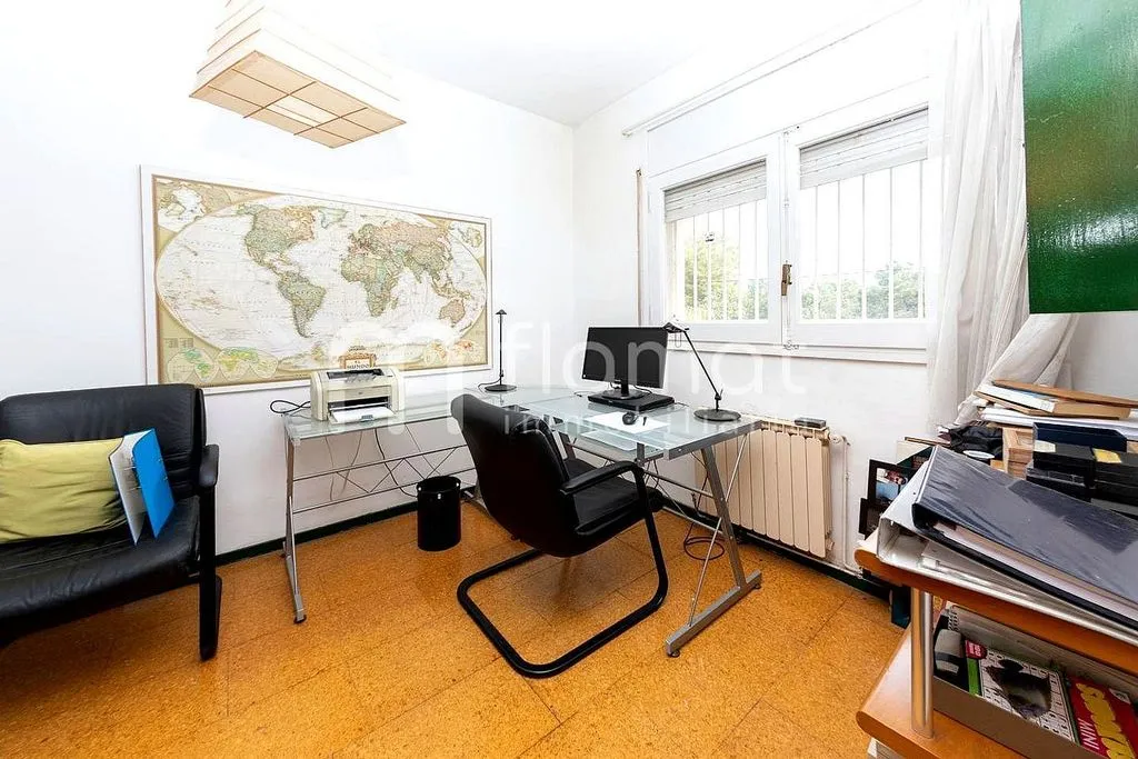 Bureau - Luxury Villa with Sea View in Lloret de Mar