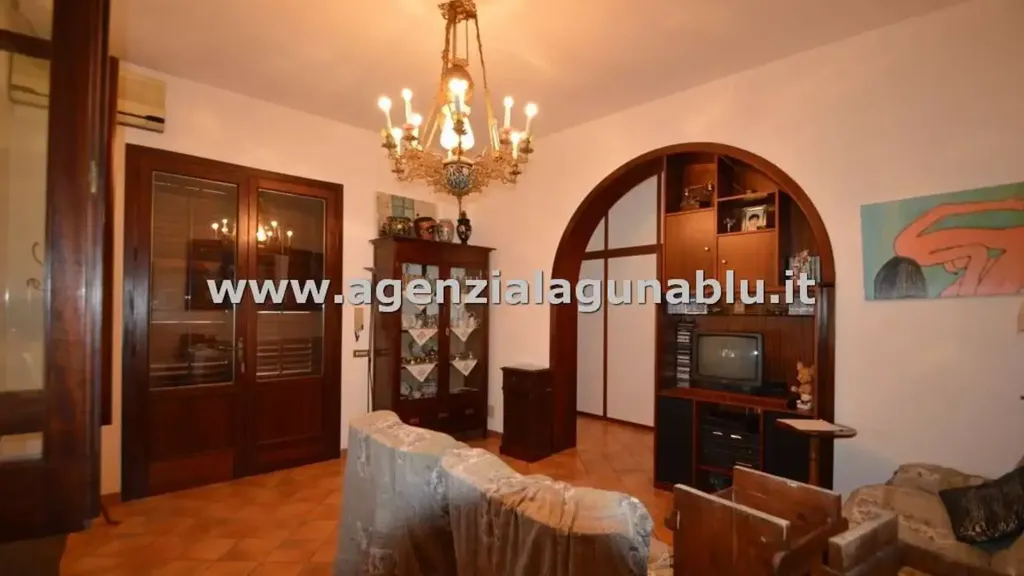 Elutuba - Villa with Multiple Units in Mazara del Vallo