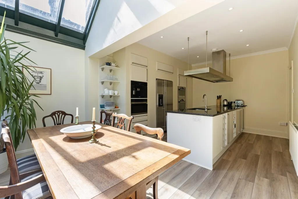 4-bedroom house in Cambridge