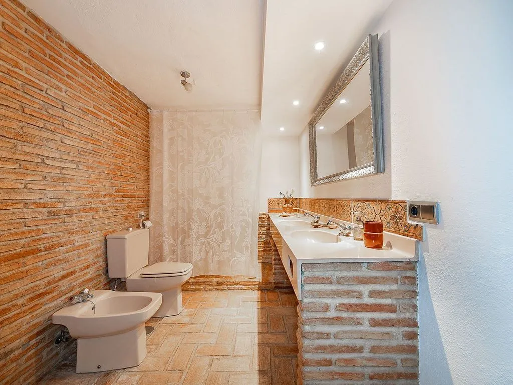 Bathrooms - Apartment with Pool and Terrace in Cabo Pino