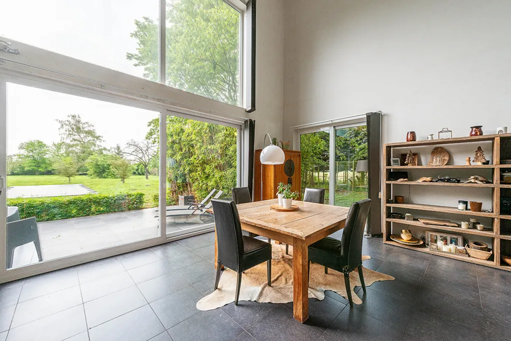 Salle à manger - Maison de l'Architecte avec Piscine dans un Cadre Paisible