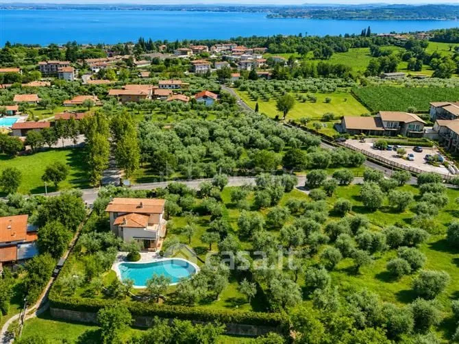 Õhuvaade - Villa with Pool in Moniga del Garda