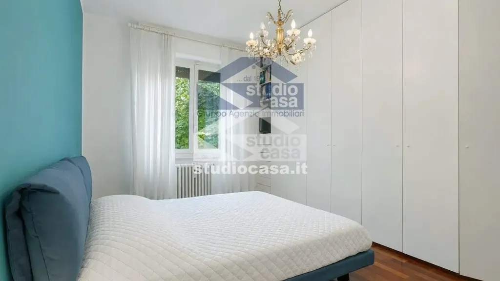 Chambres - Rearranged Apartment with Terrace in Milan