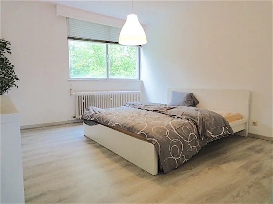 Chambres - Appartement avec Terrasse à Howald