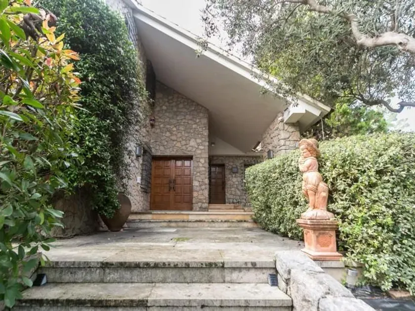 House with Pool in Fontpineda, Pallejà