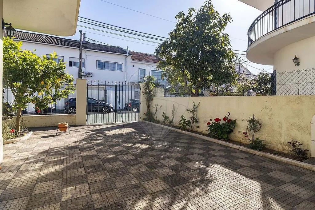 Jardin - Luxury Villa in Seixal, Setúbal