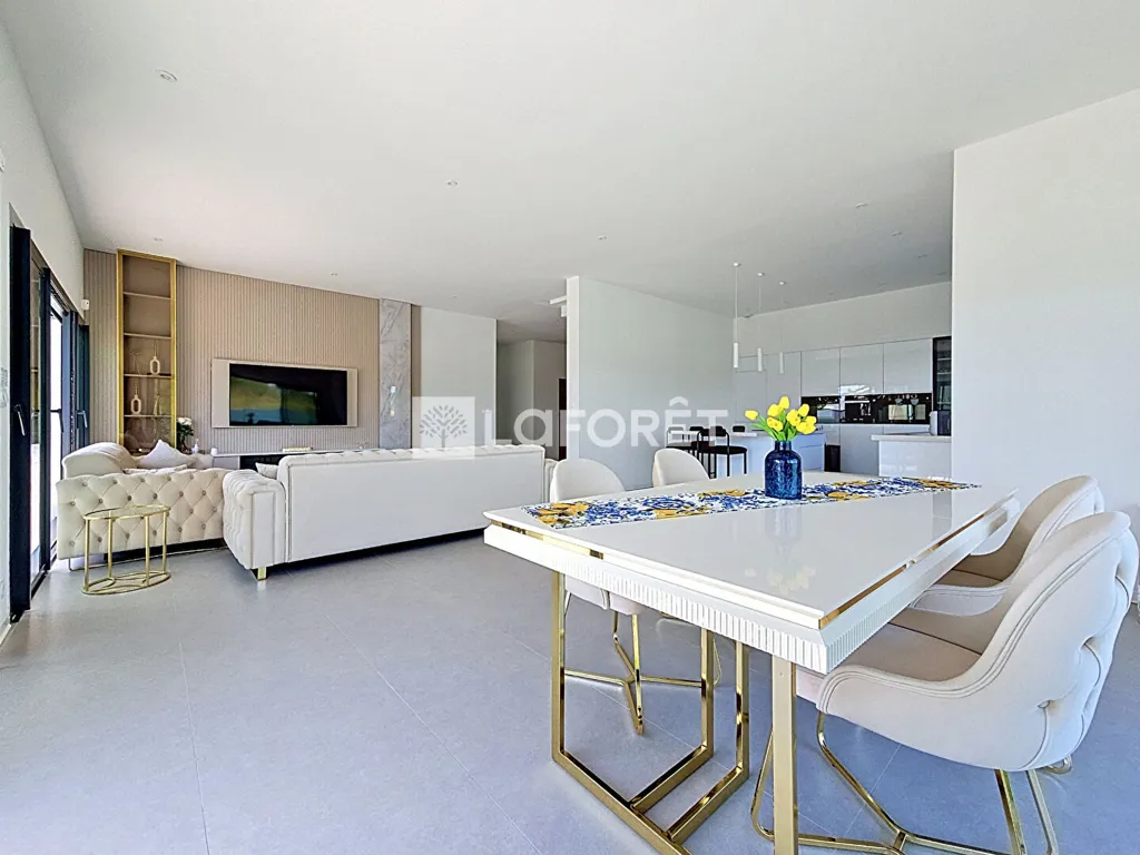 Sala da pranzo - Contemporary House with Pool near Angers